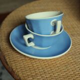 A set of 2 coffee cups + 1 blue saucer from Villeroy Boch