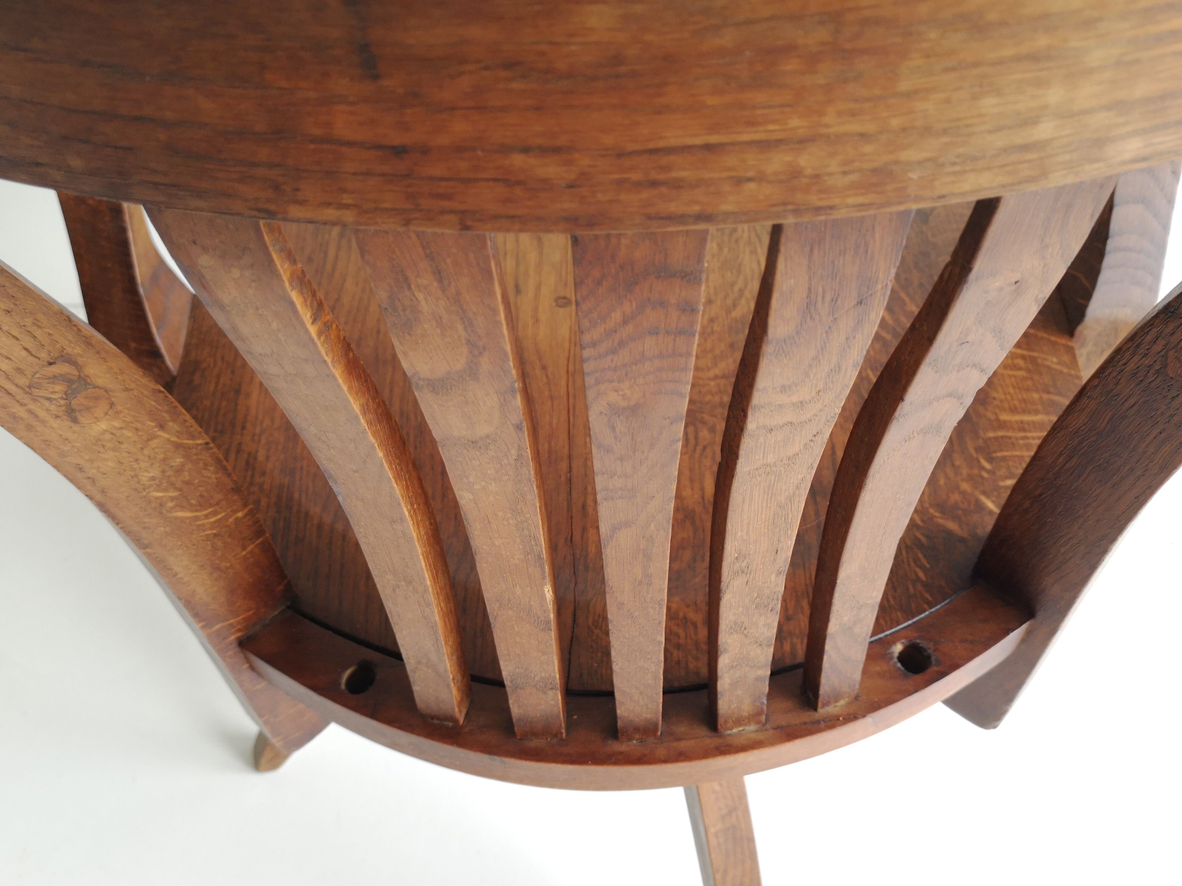 Oak "American" desk chair 30-40