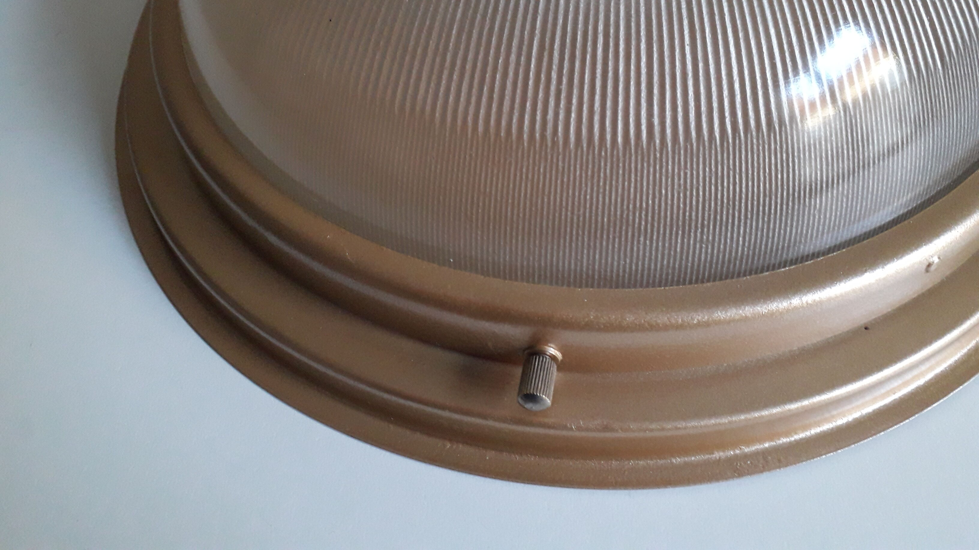 Holophane ceiling lamp