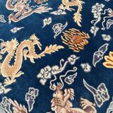 Chinese rug with dragon decoration. 230x165 cm