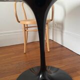 Black Knoll tulip table