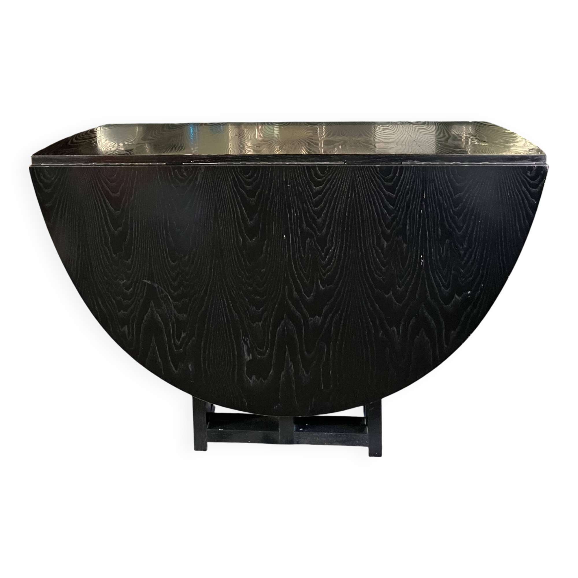 Extendable Macintosh table