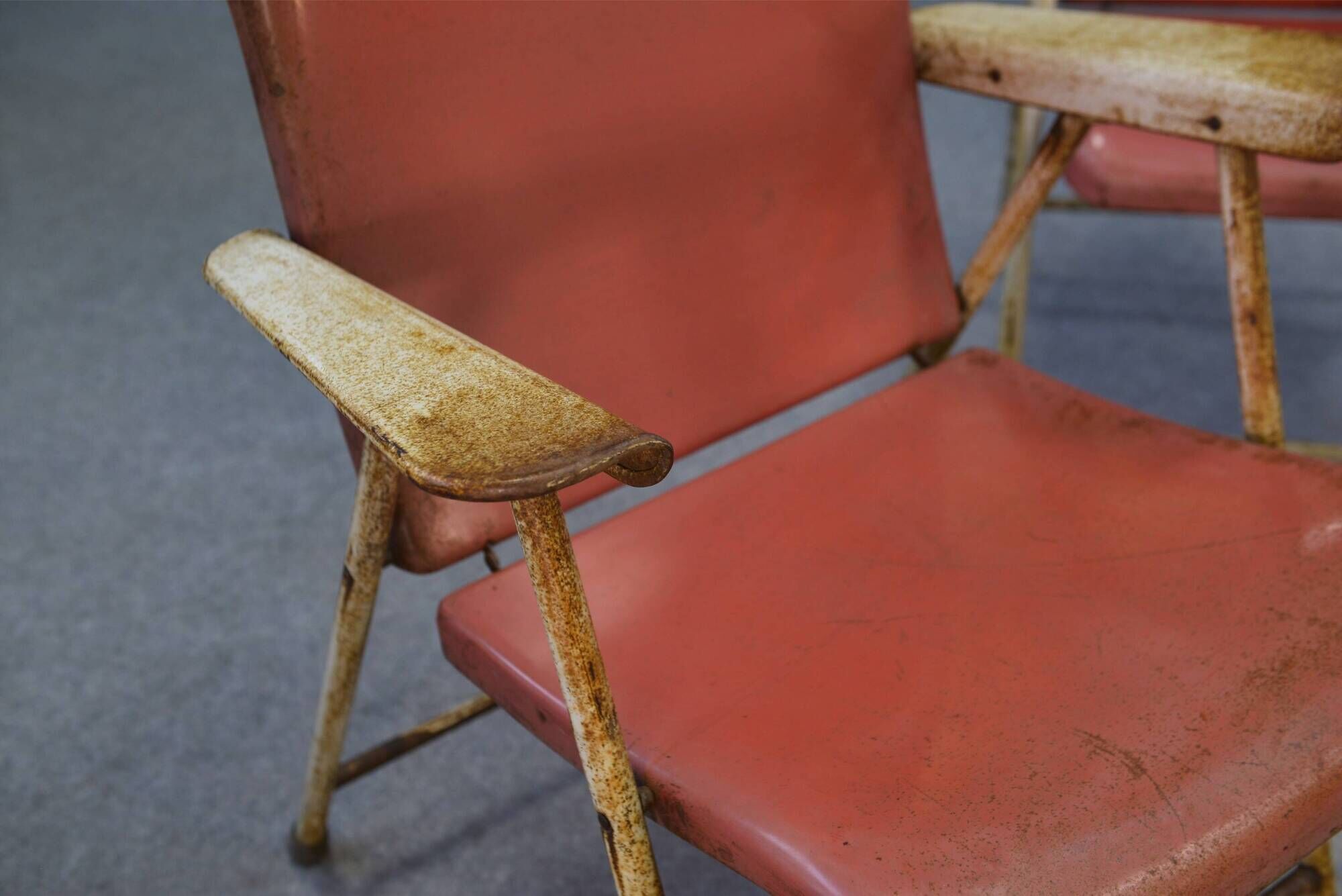 Folding chairs by Russel Wright for Samsonite Chairs 1960s