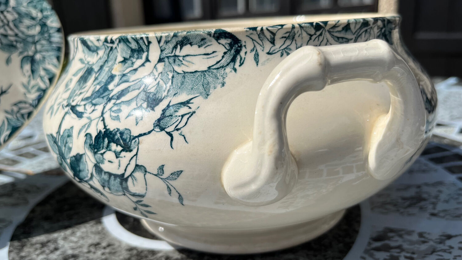 Old Gien opaque porcelain tureen