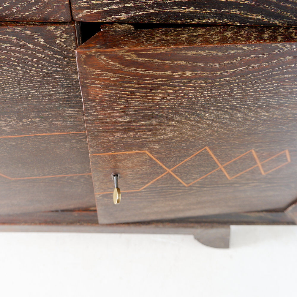 Buffet vintage en bois de wengé avec pieds évasés vers l'extérieur