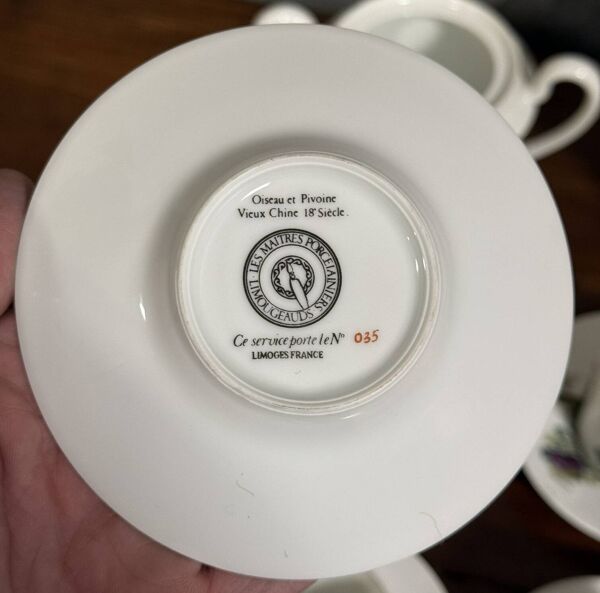 service à thé édition limitée en porcelaine de Limoges