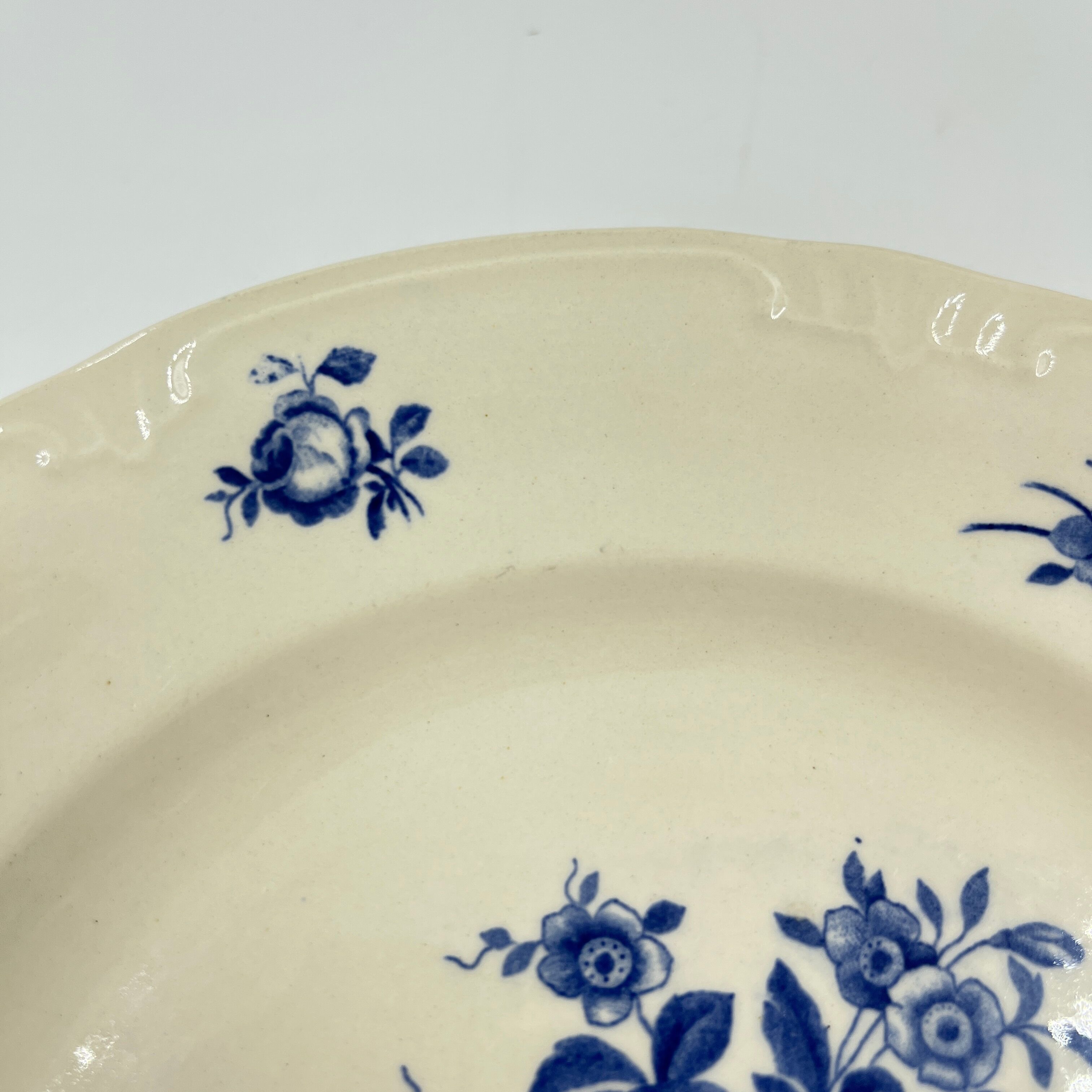 Set of 20 plates Boch Frères décor Rhodia