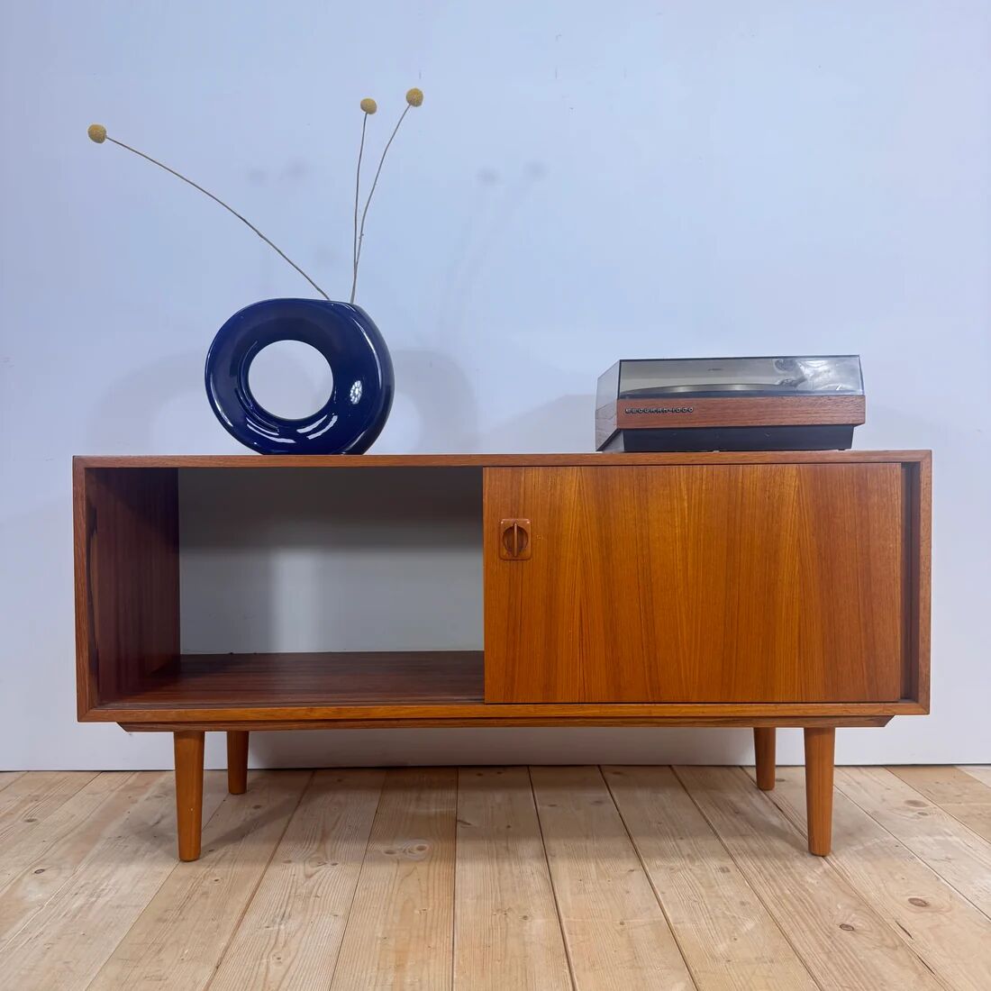 Buffet en teck avec porte-disques interne, Danemark 1960