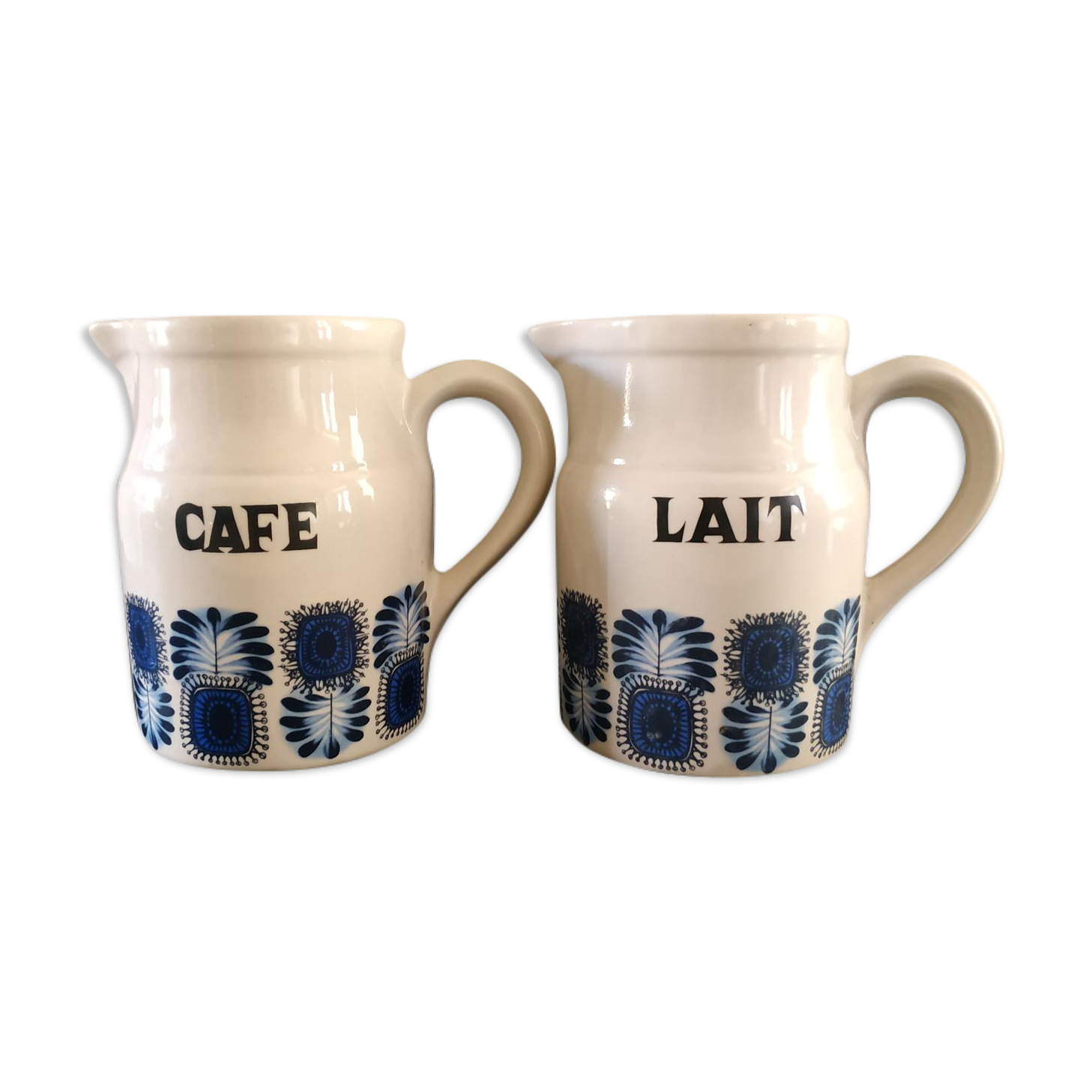 Pair of Digoin sandstone pitchers