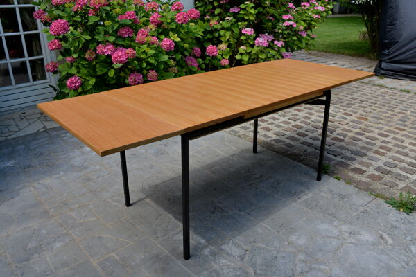 Table de salle à manger