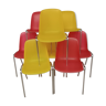 Lot 8 plastic chairs