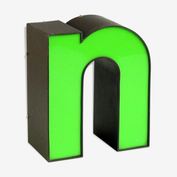 Letter n green