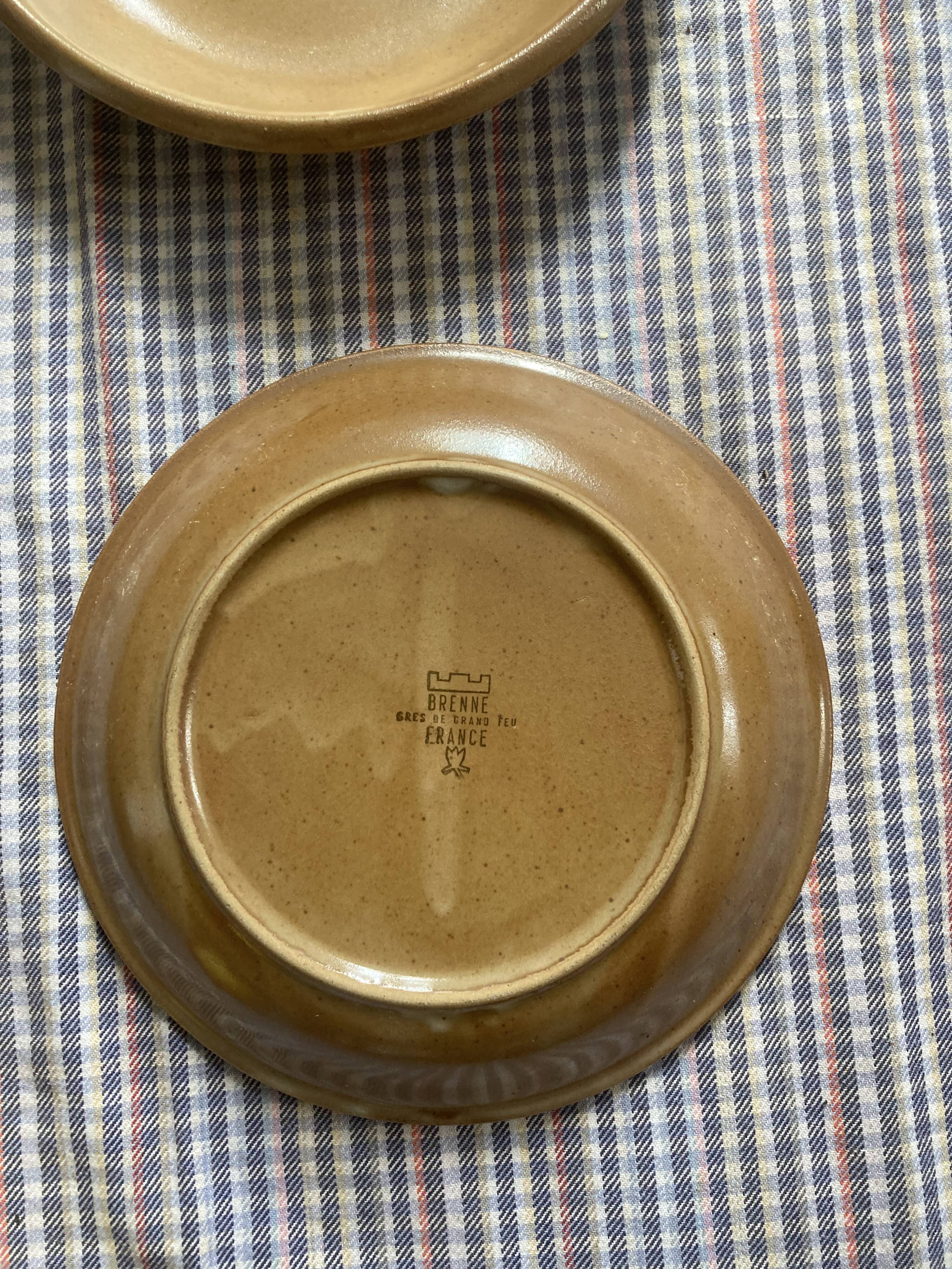 8 vintage hollow plates in Bern stoneware