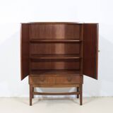 Bruno P. Hansen Cabinet