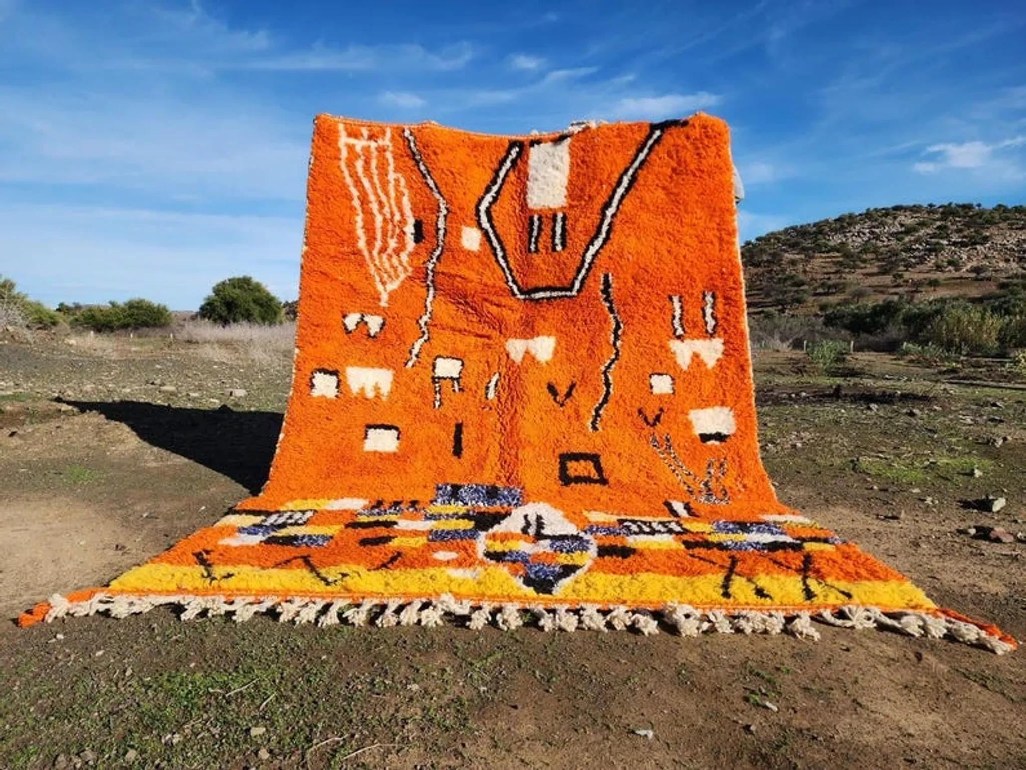 Orange Beni Ouarain Moroccan rug 300x200 cm – graphic patterns