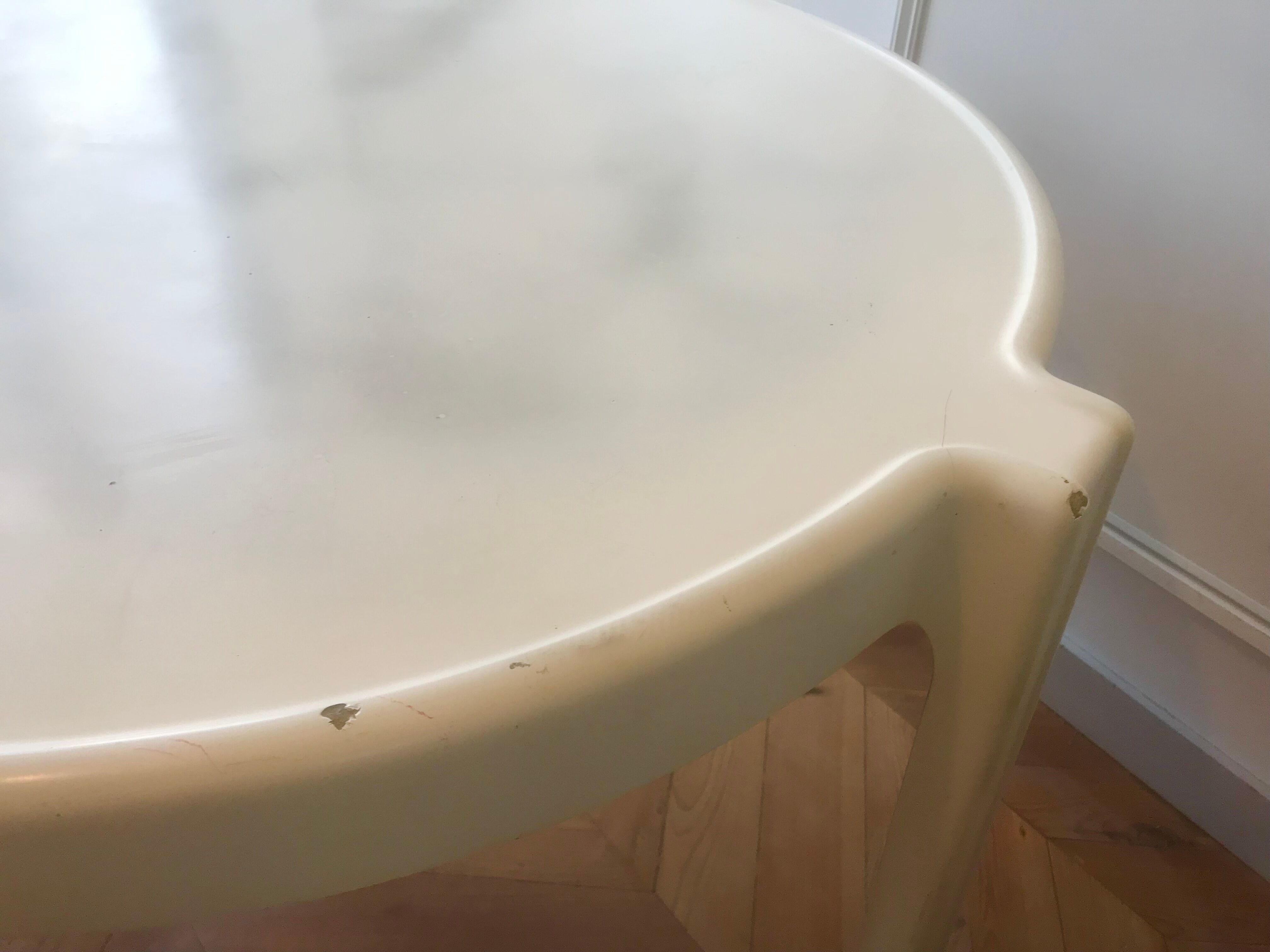 Table Marc Berthier round Space age 1970