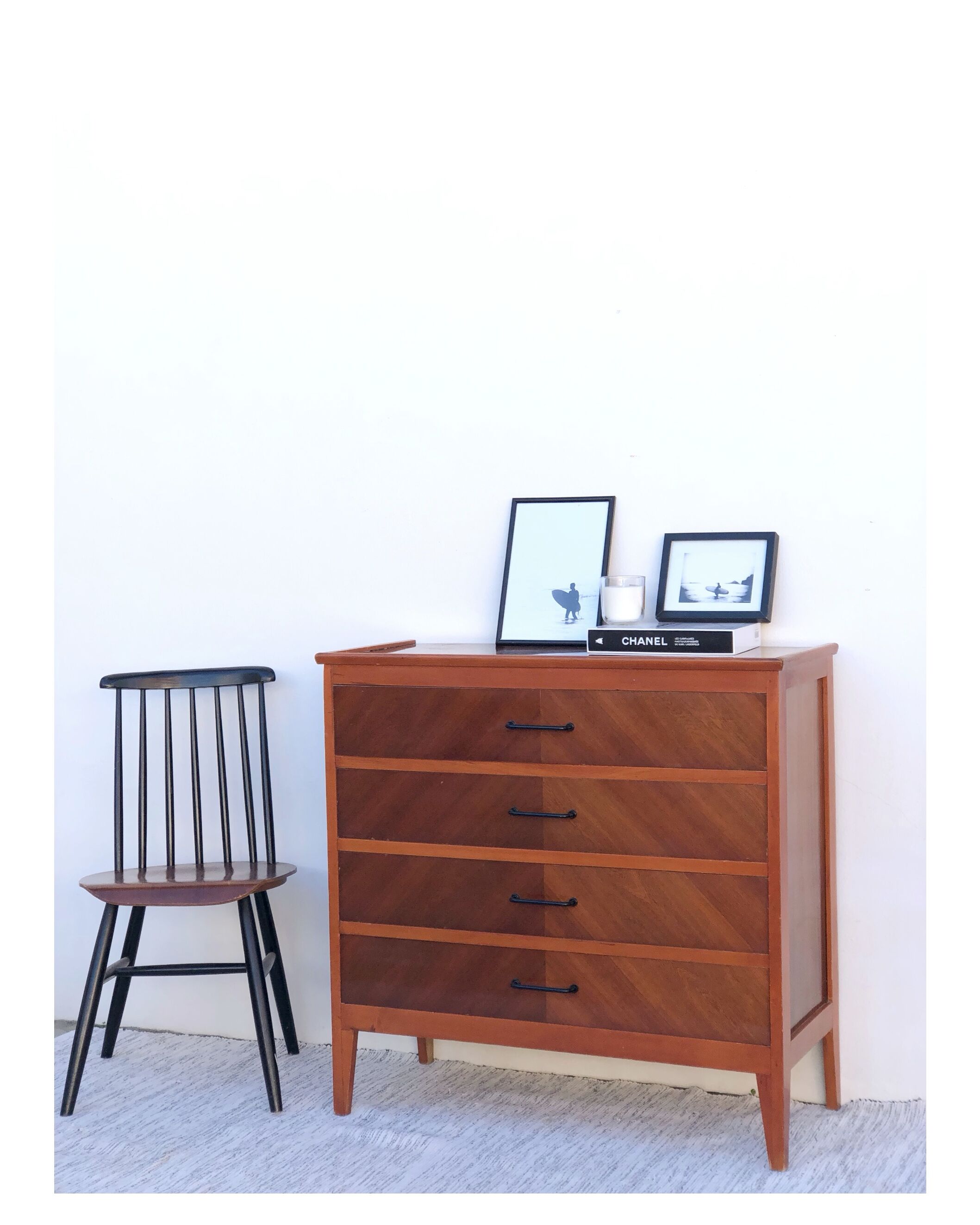 Vintage chest of drawers