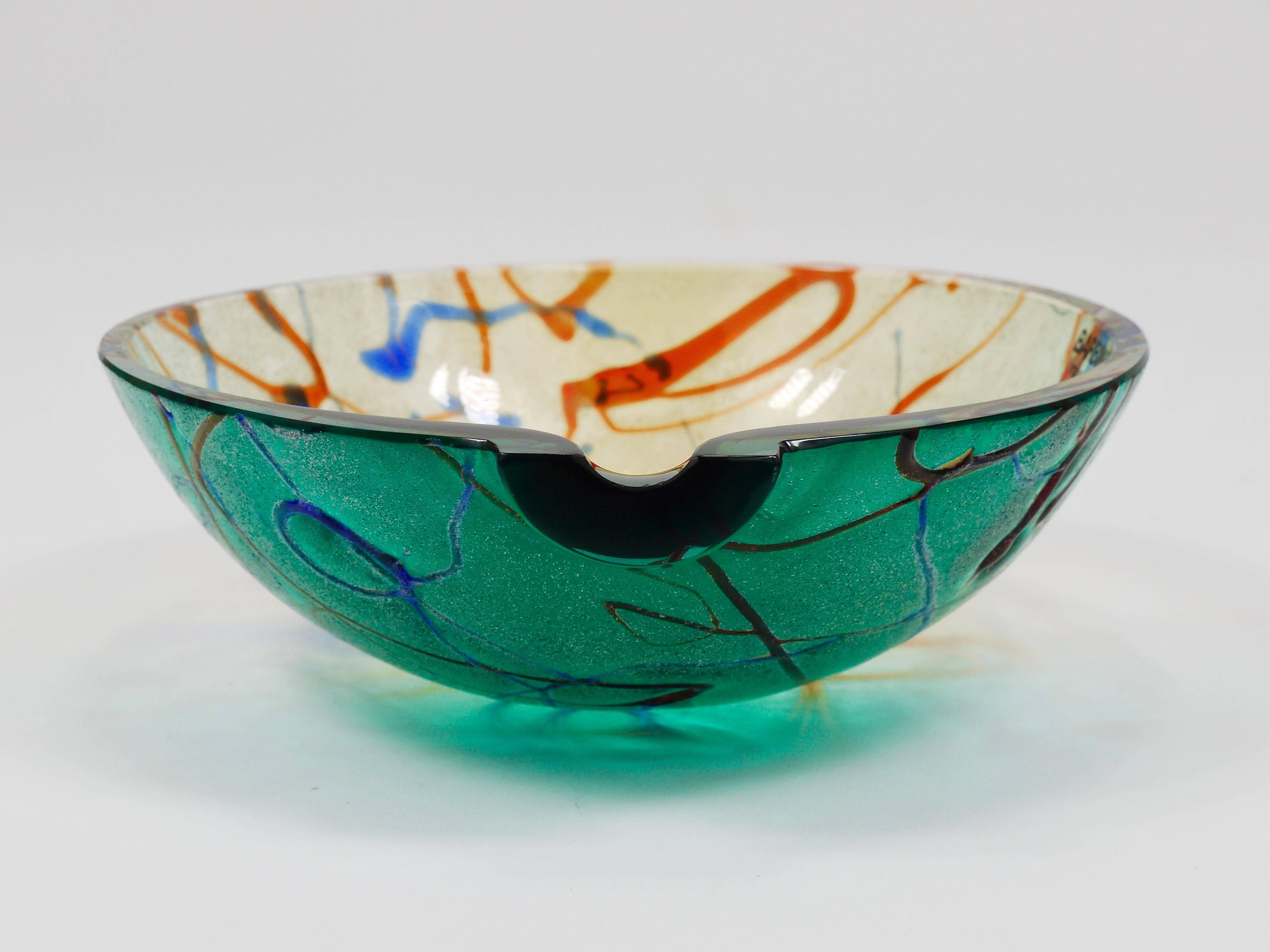 Art glass bowl or ashtray Murano signed Alfredo Barbini, Italy, 1970s.