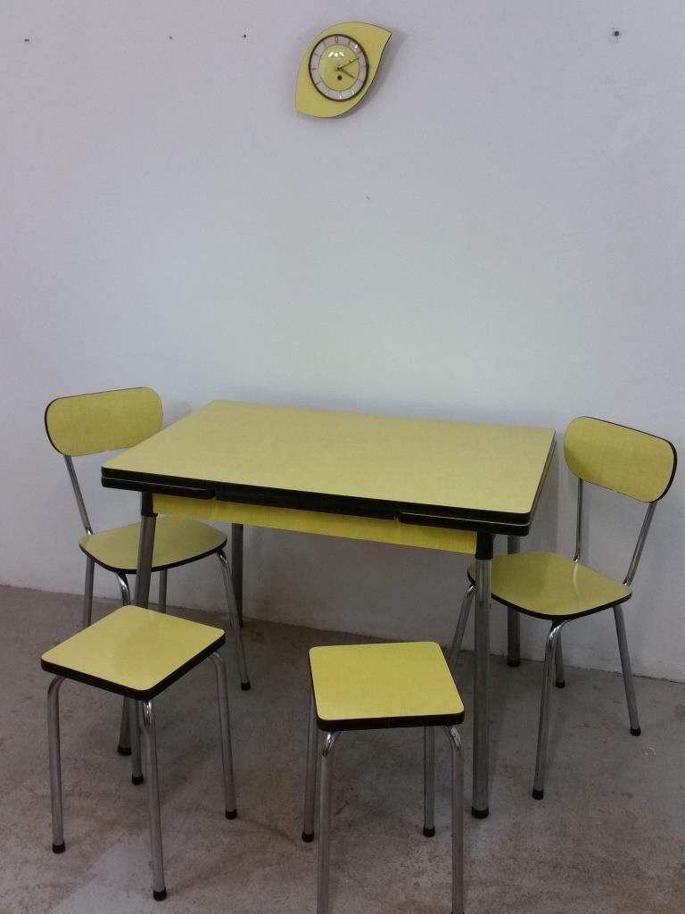 Table and chairs in formica yellow