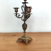 four-light candelabrum in chiselled brass from the 19th century