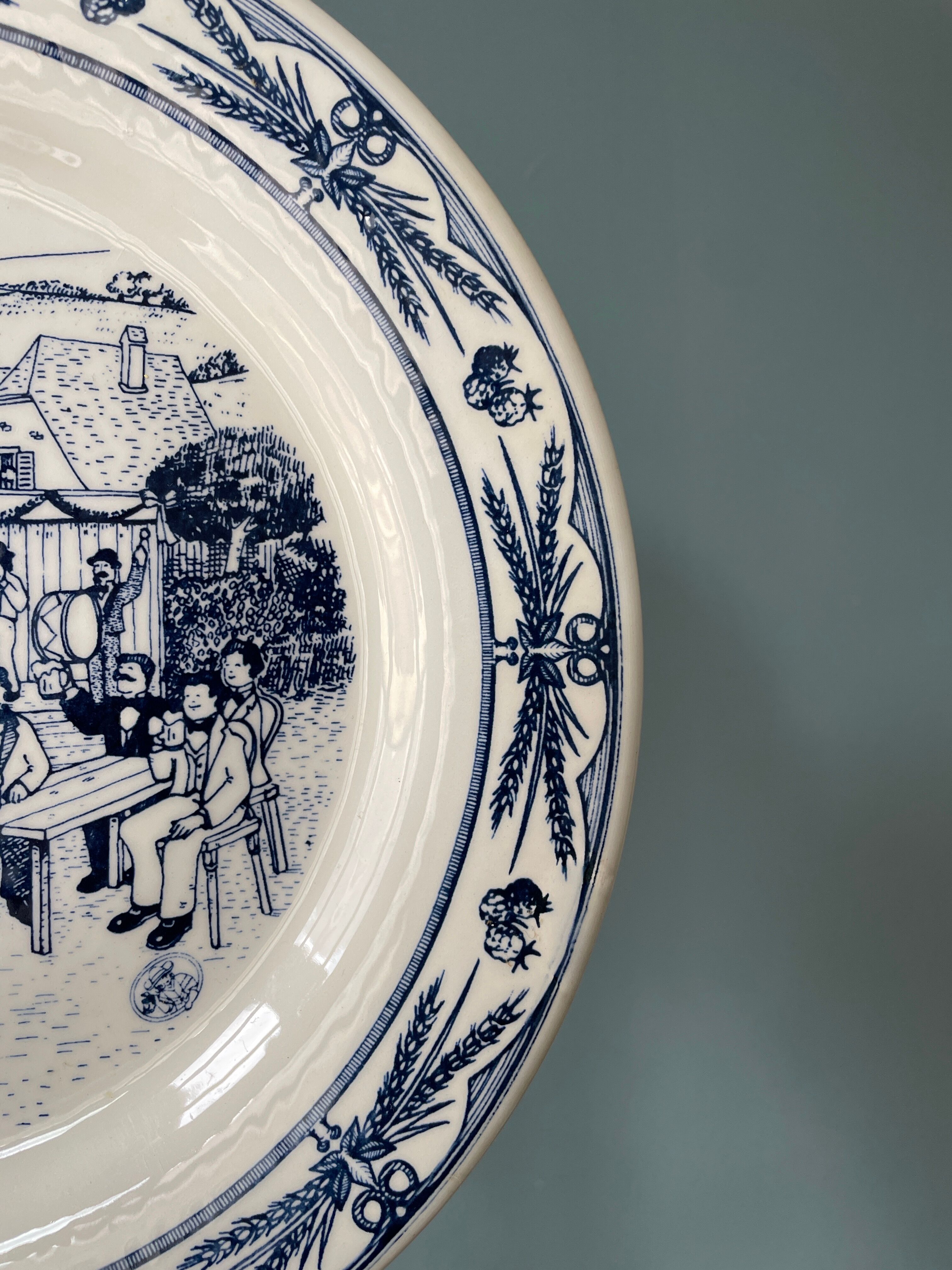 Two antique plates in Gien porcelain France