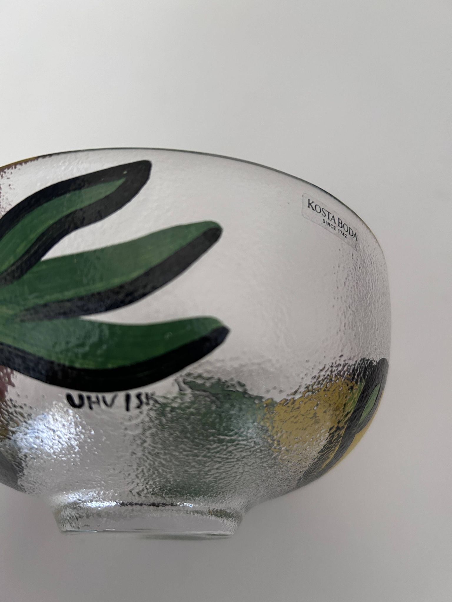 Bowl Kosta Boda by Ulrica Hydman Vallien – hand-painted glass 15 cm