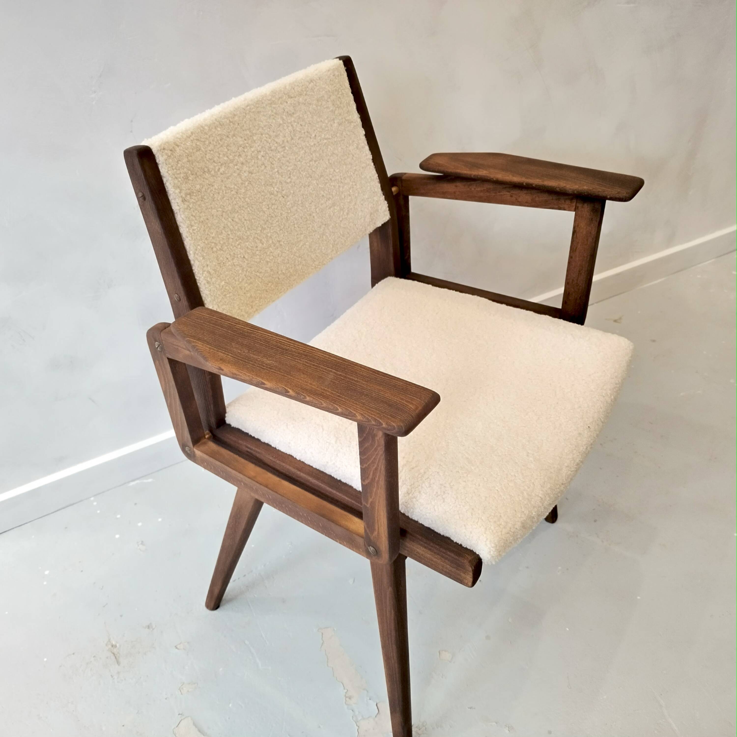 Bridge armchair