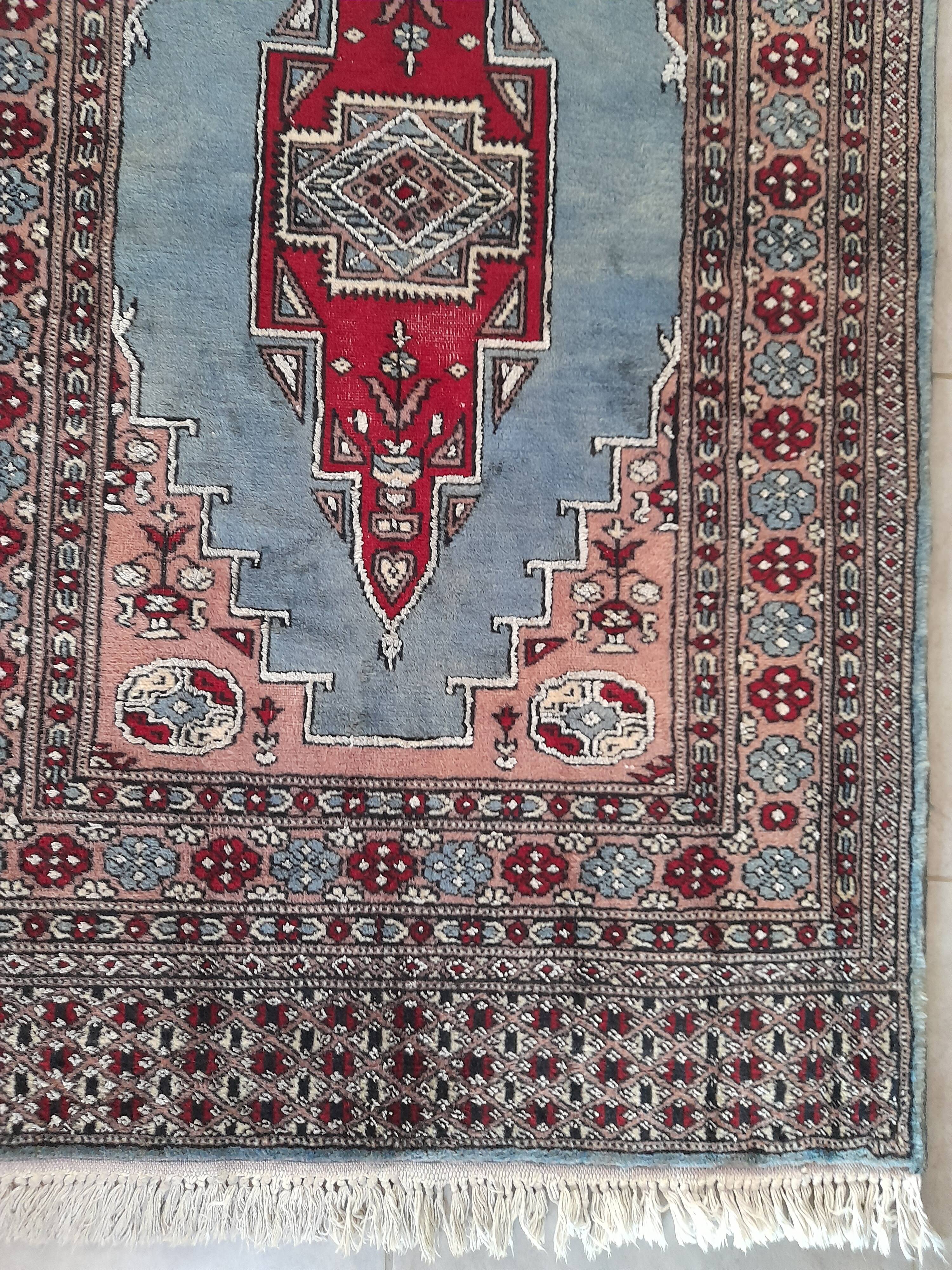 Oriental carpet 170 x 97cm