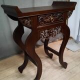 Far eastern console