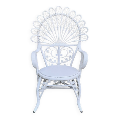Fauteuil en rotin blanc Emmanuelle Peacock 1970