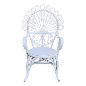 Fauteuil en rotin blanc Emmanuelle Peacock 1970