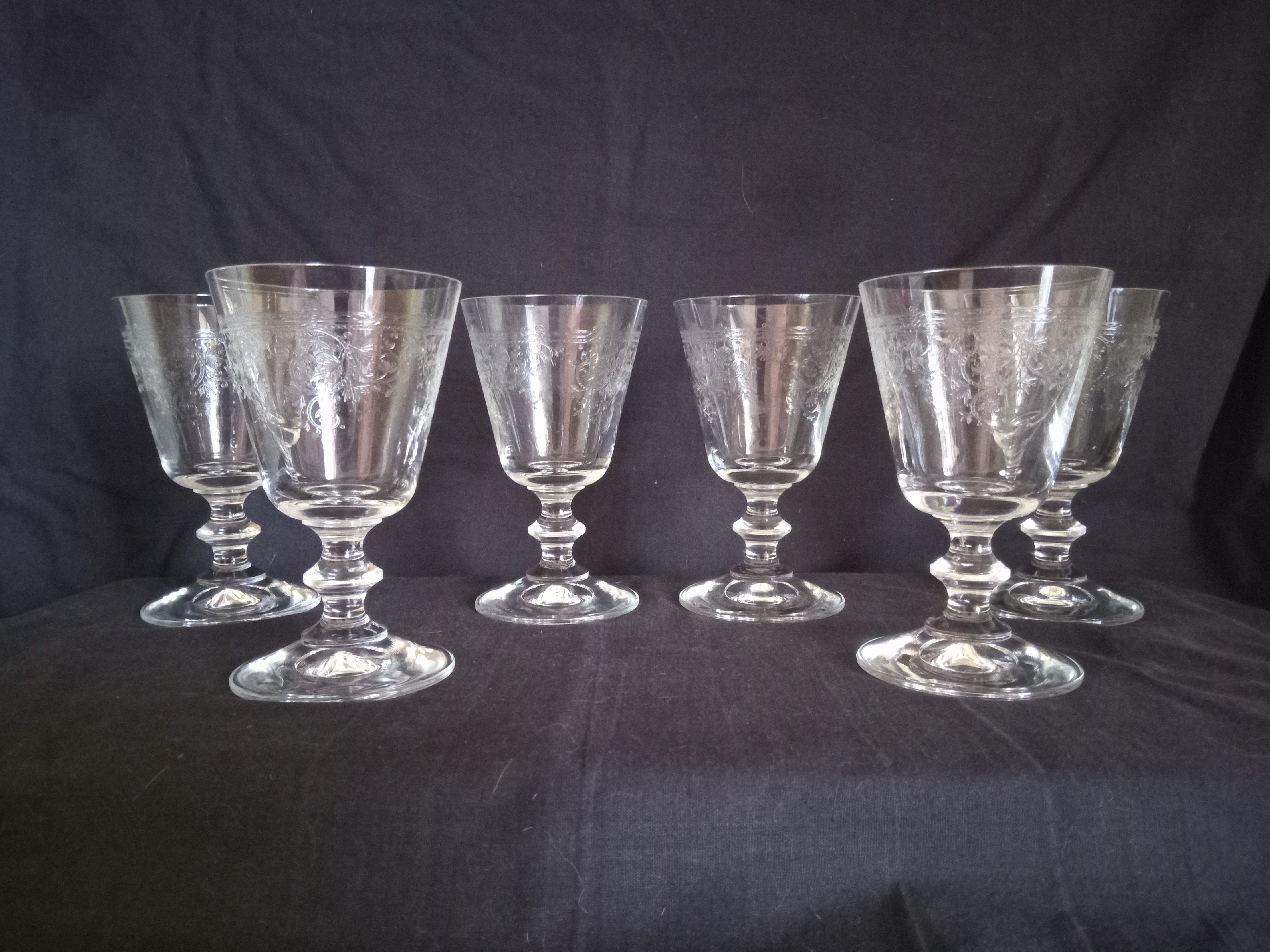Laura Ashley Home - 6 red wine glasses in half crystal engraved