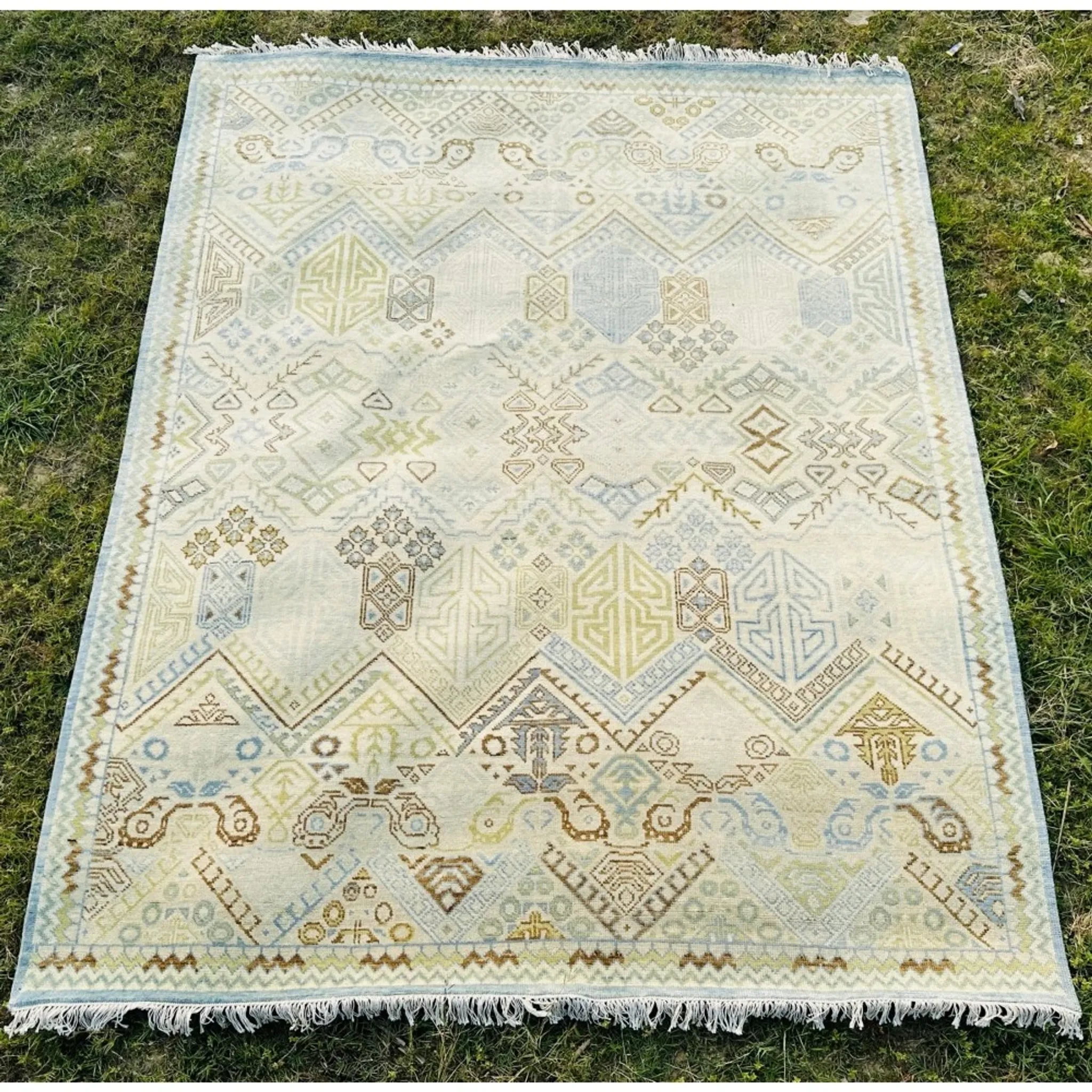 Decorative Oushak Wool Area Rug with Geometric Design. Hand-knotted Beige Carpet
