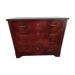 Commode ancienne en noyer - massif