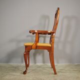 Antique Queen Anne armchair in mahogany and leather