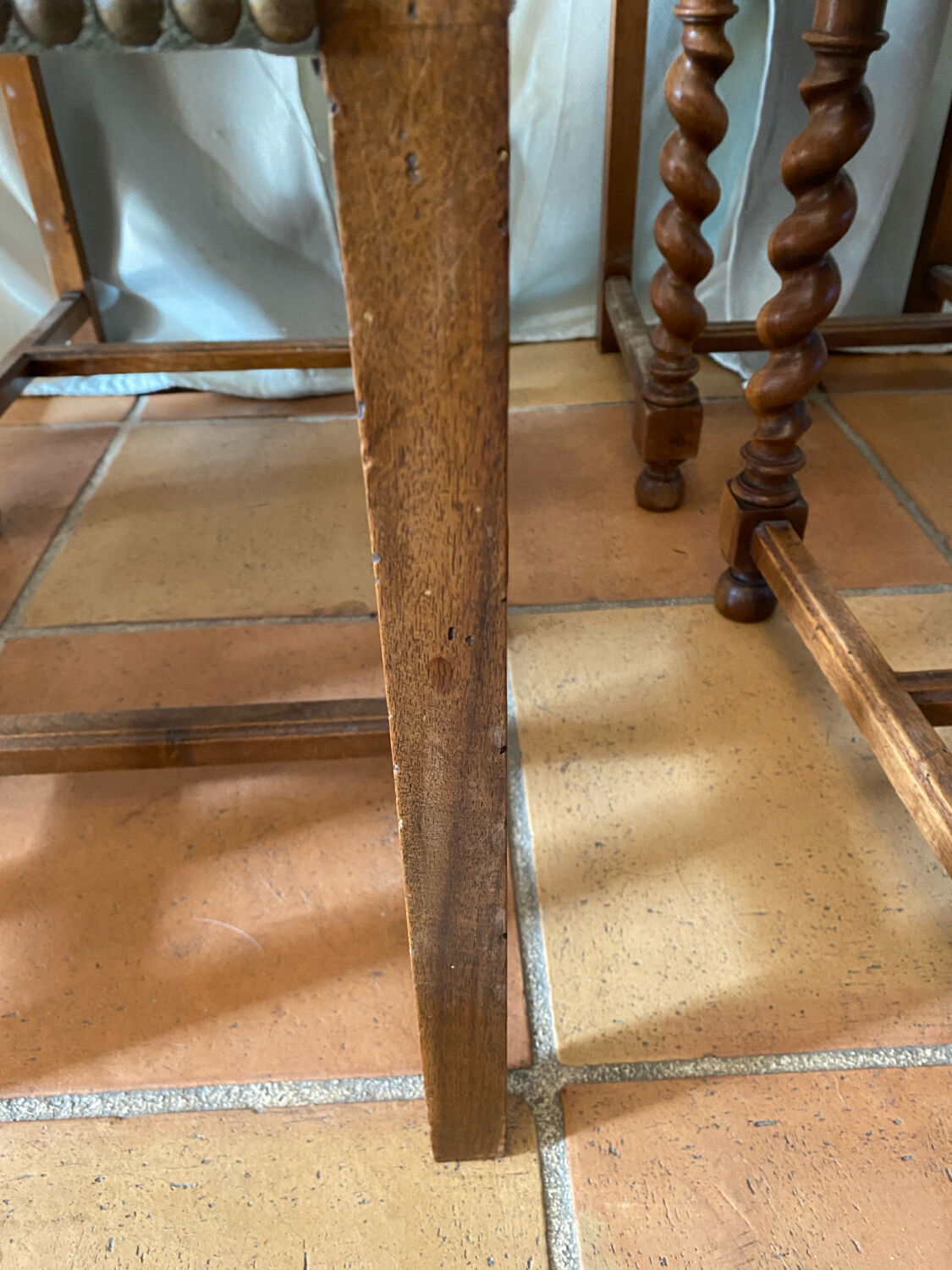 Six turned wooden chairs