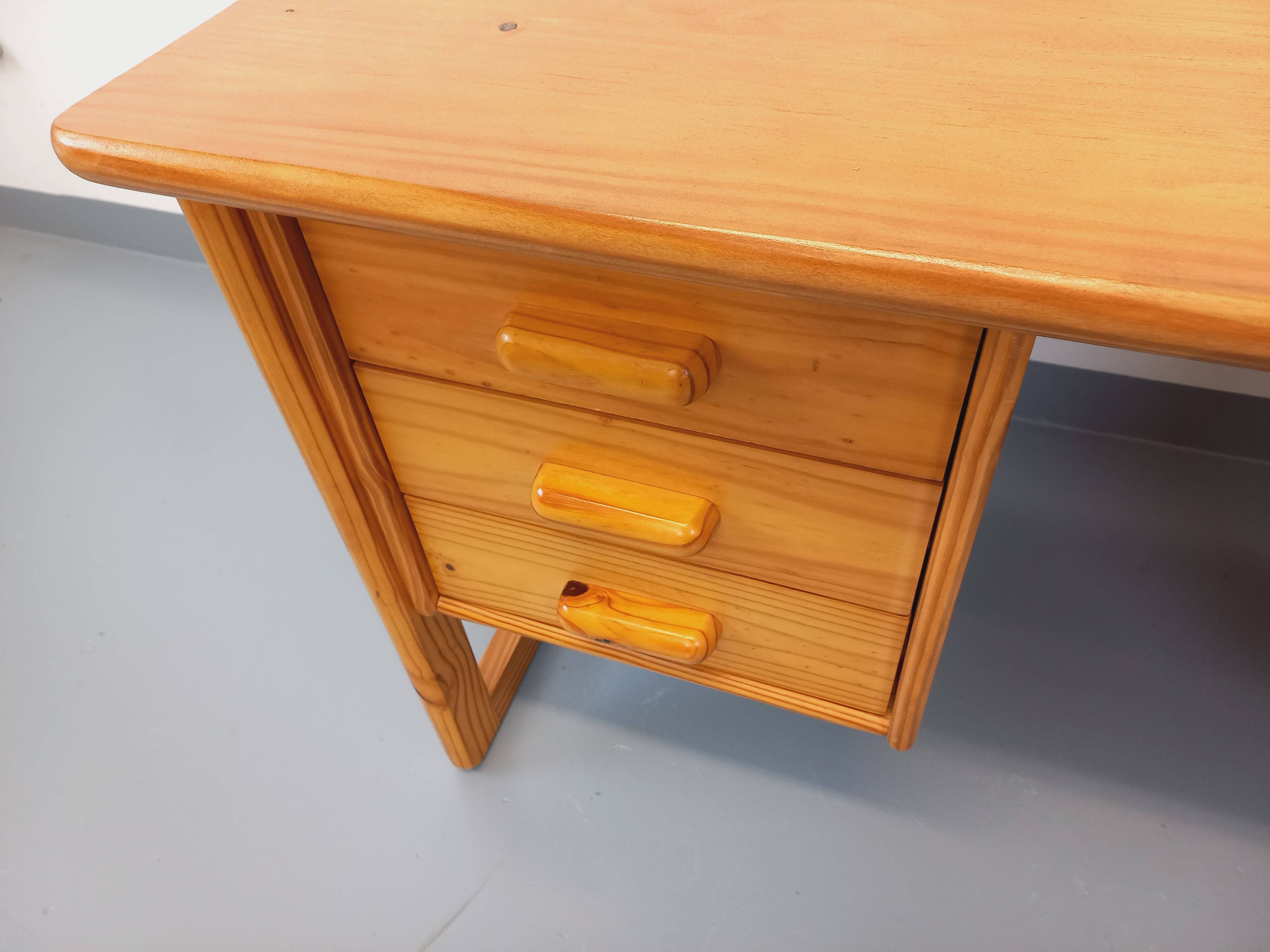 Vintage sled leg pine executive desk from the 60s-70s