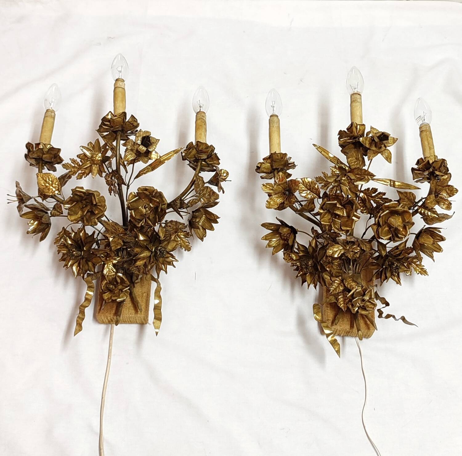Pair of brass appliques. France, 1960s.