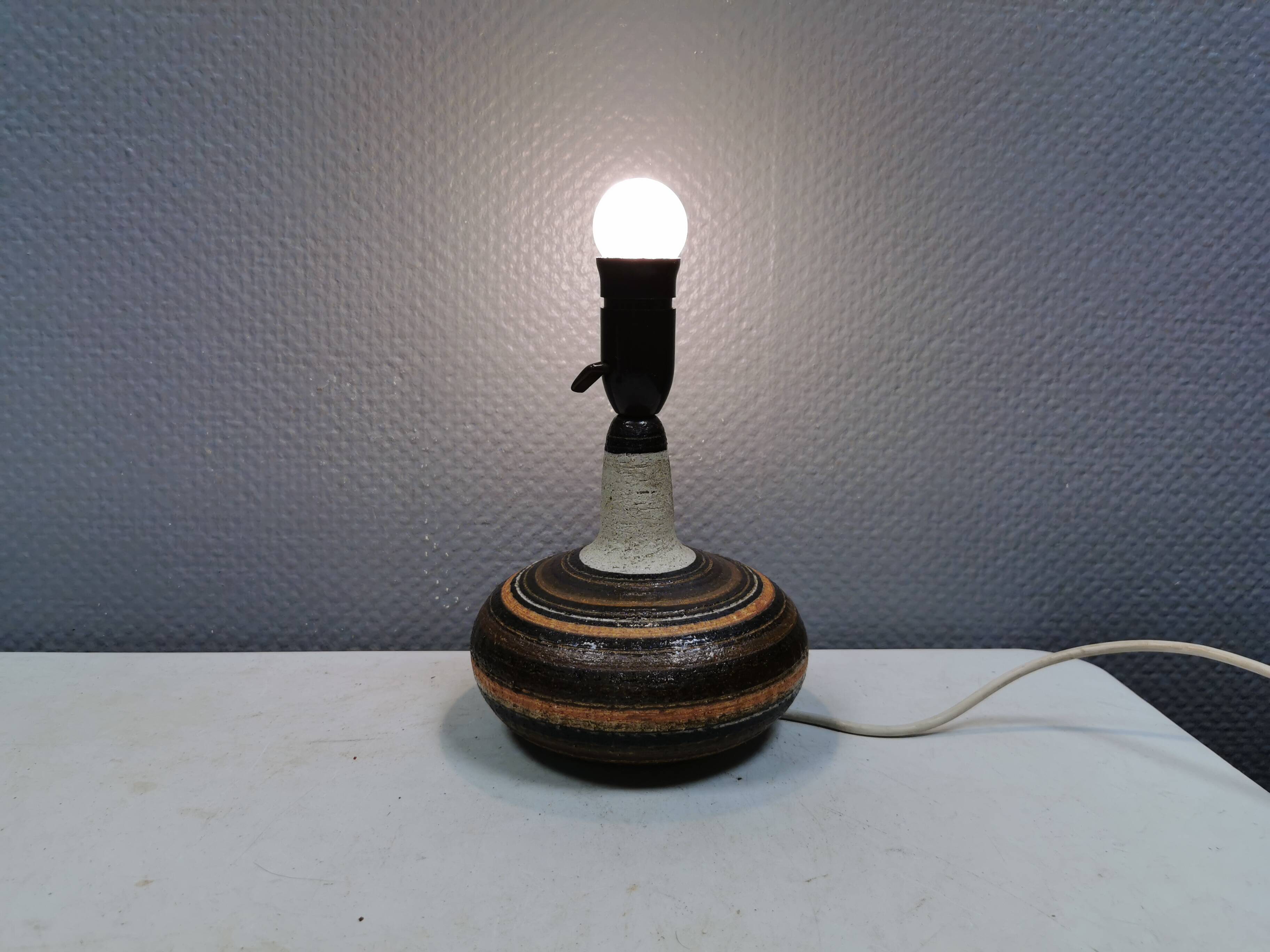 Lampe de table en céramique par Else Bøgeskov, Danemark, années 1970.