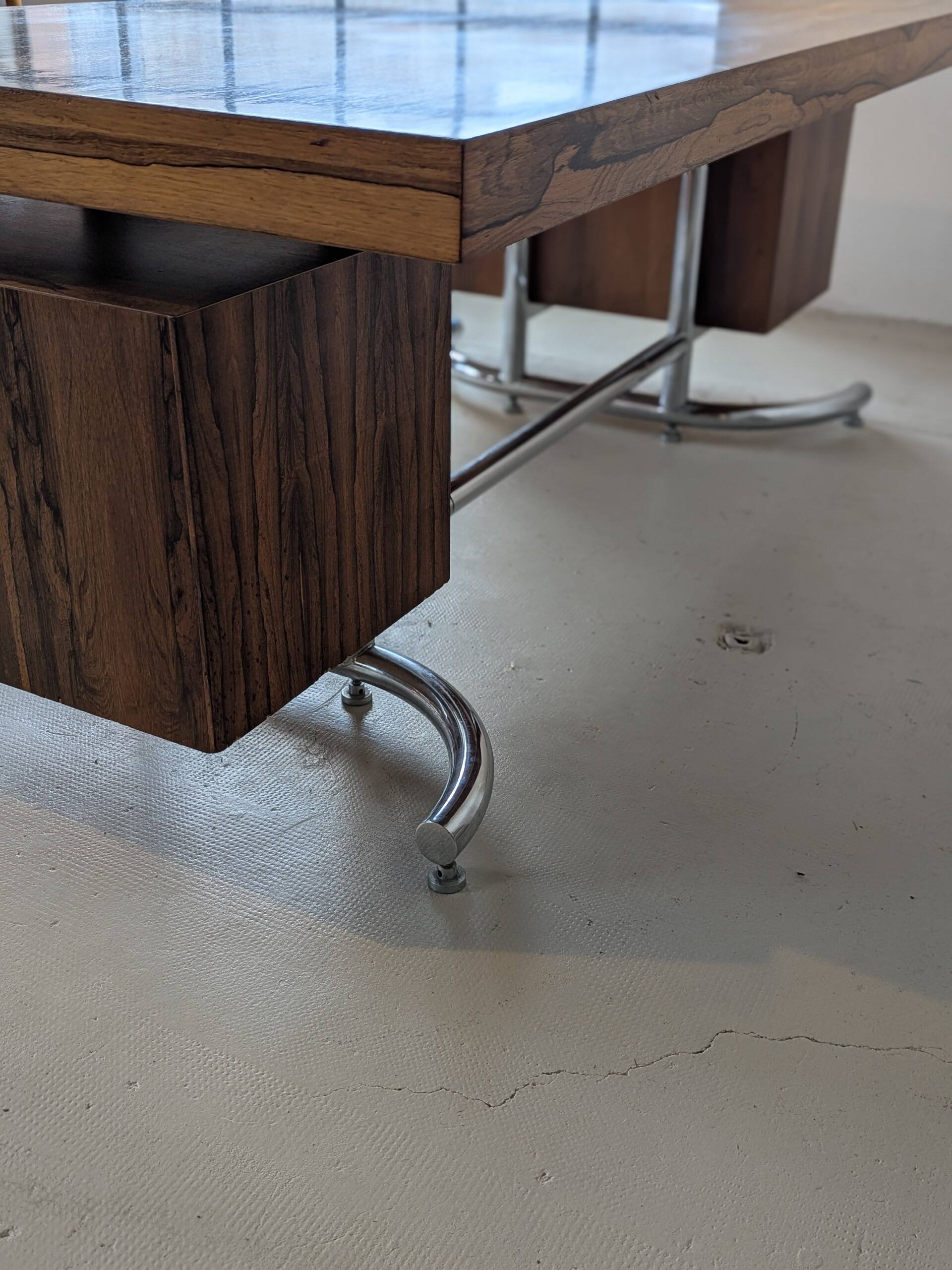 Rio rosewood executive desk, 1970s.