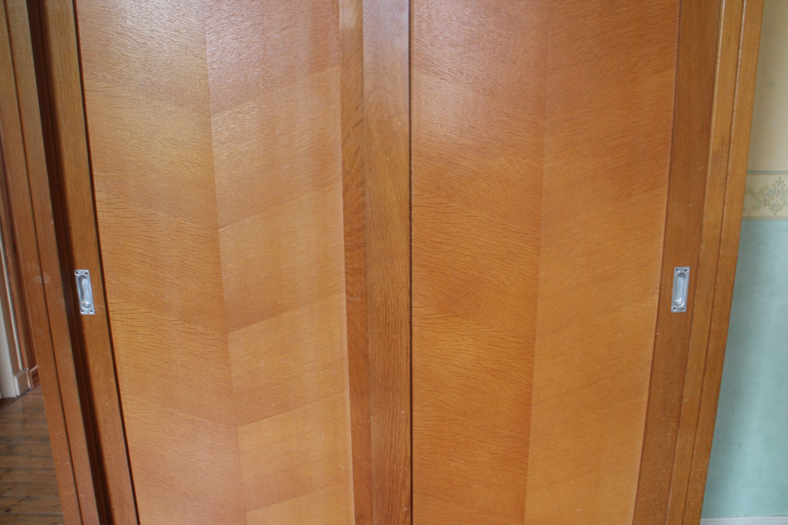 Armoire portes coulissantes