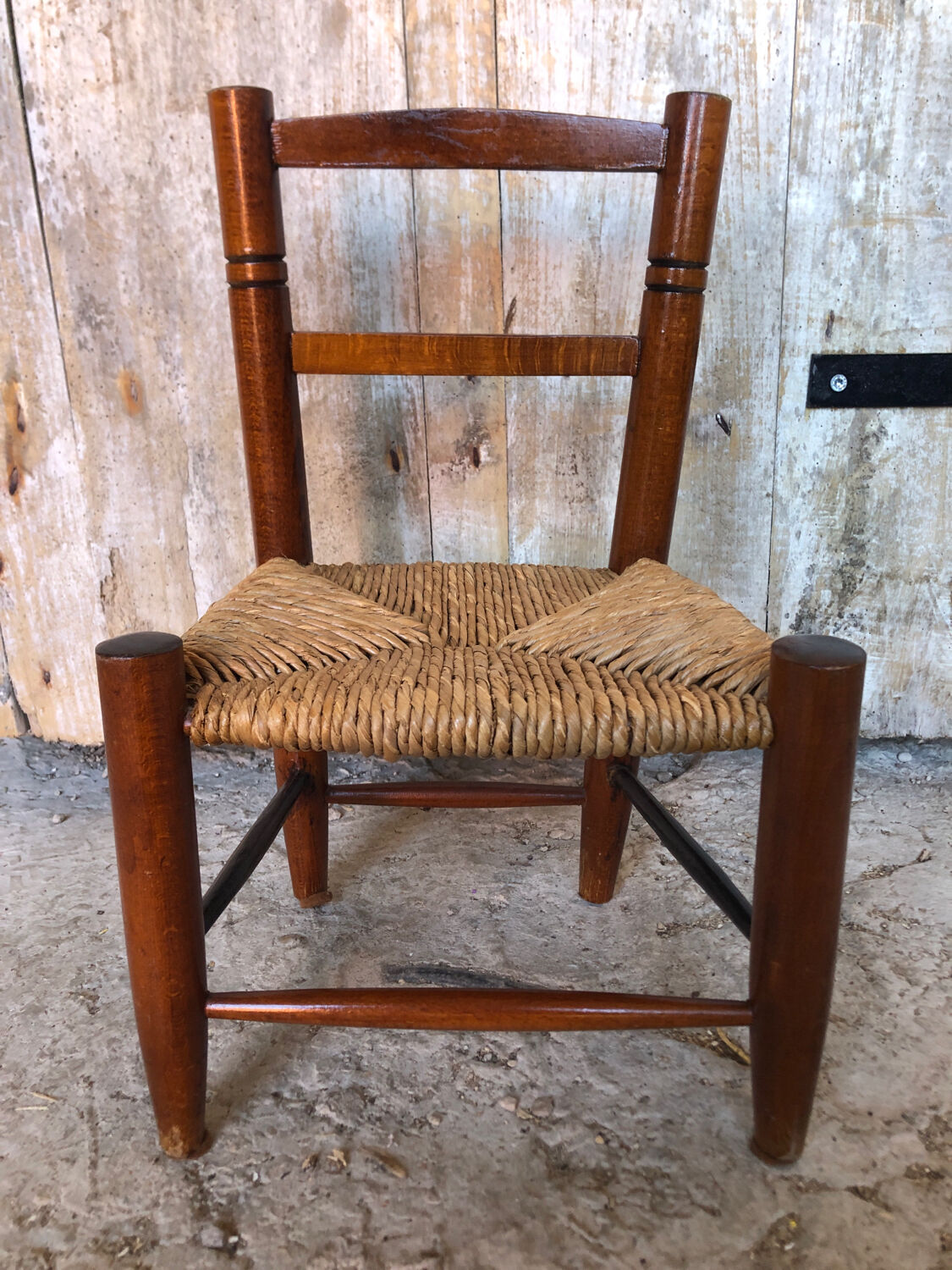 Chaise enfant assise paillée vintage