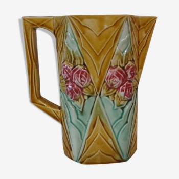 Pitcher dabbling with floral decoration onnaing France