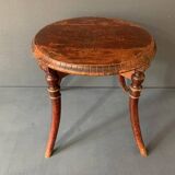 Table basse ronde  en bois gravé, tourné, fin XIXème