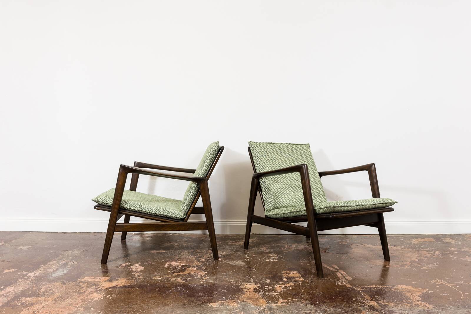 Pair Of Mid Century Armchairs Type 300 139, Poland, 1960s