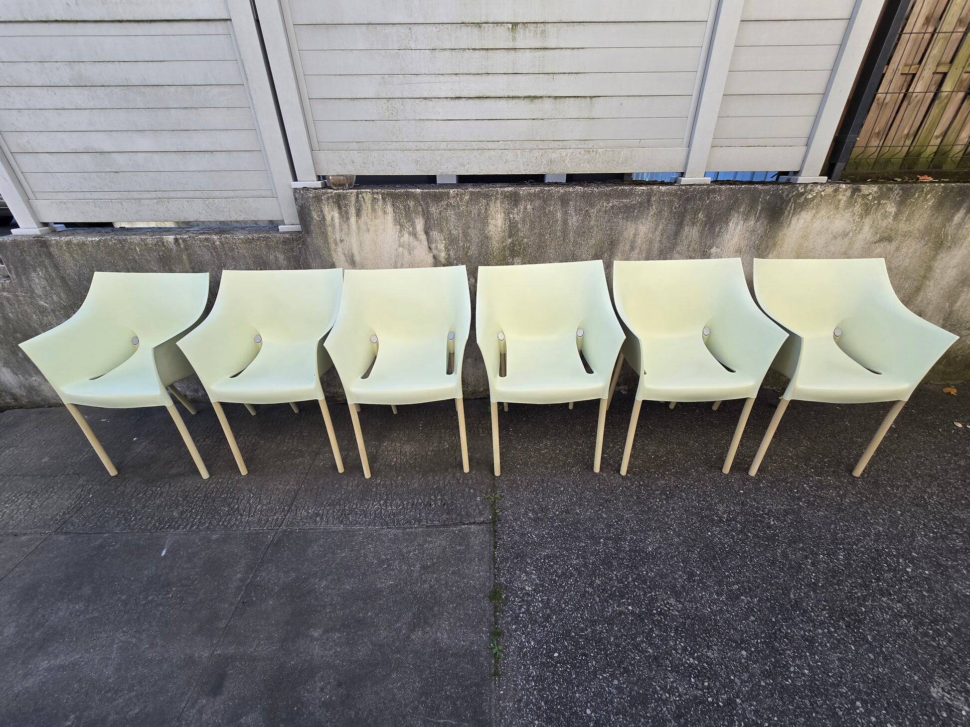 Set of 6 DR. NO chairs by Philippe Starck for Kartell – stackable Italian design.