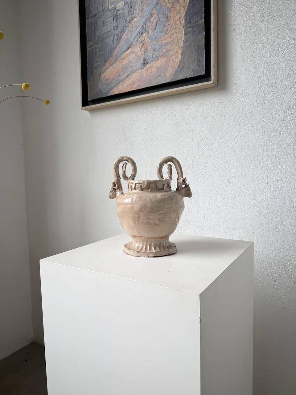 Ceramic bowl with ram heads