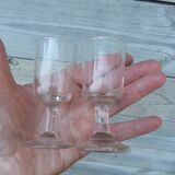 Ensemble de 2 petits verres à pieds anciens  pour digestif