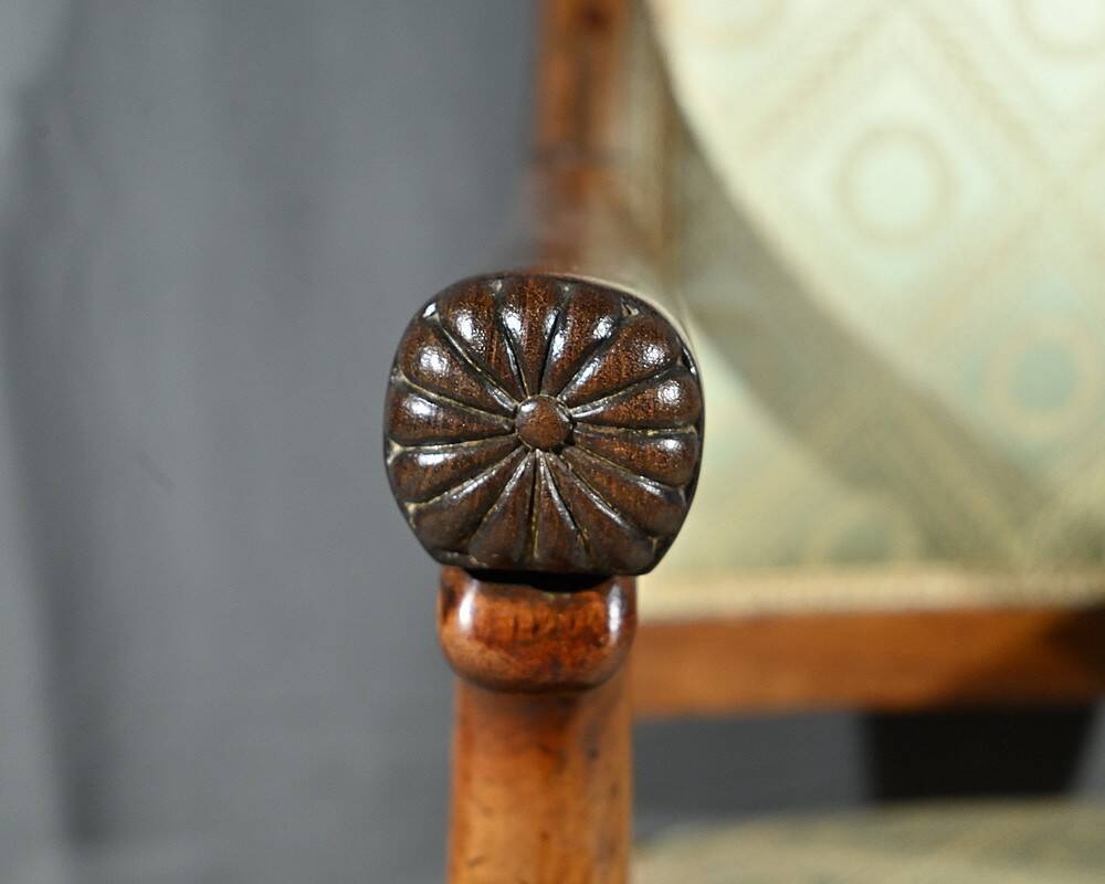 Paire de Fauteuils à Crosses en Acajou, époque Restauration – Début XIXe