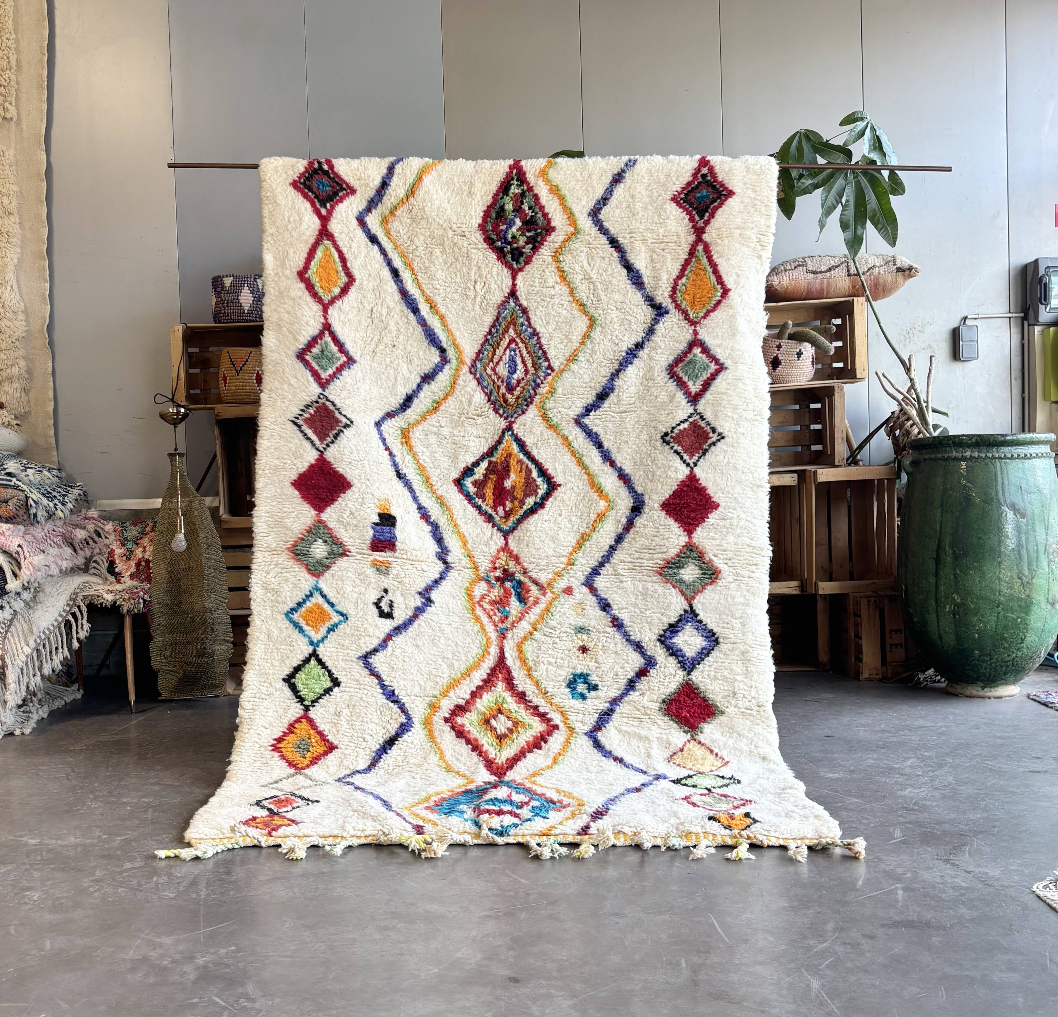 Tapis berbère marocain Azilal en laine naturelle